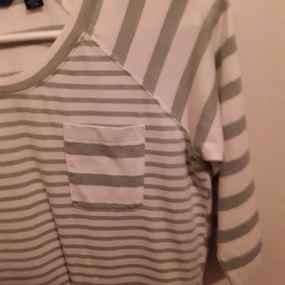 SALE Isaac Mizrahi sage green stripe top xxs - Picture 3 of 5